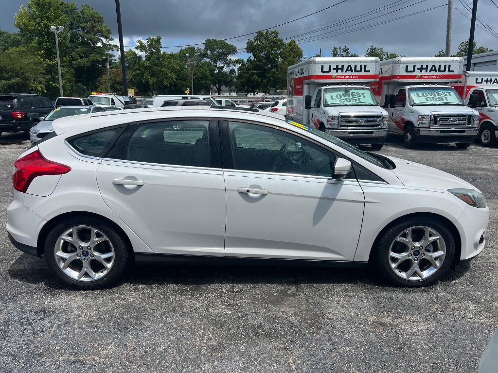 2014 Ford Focus - $14,292