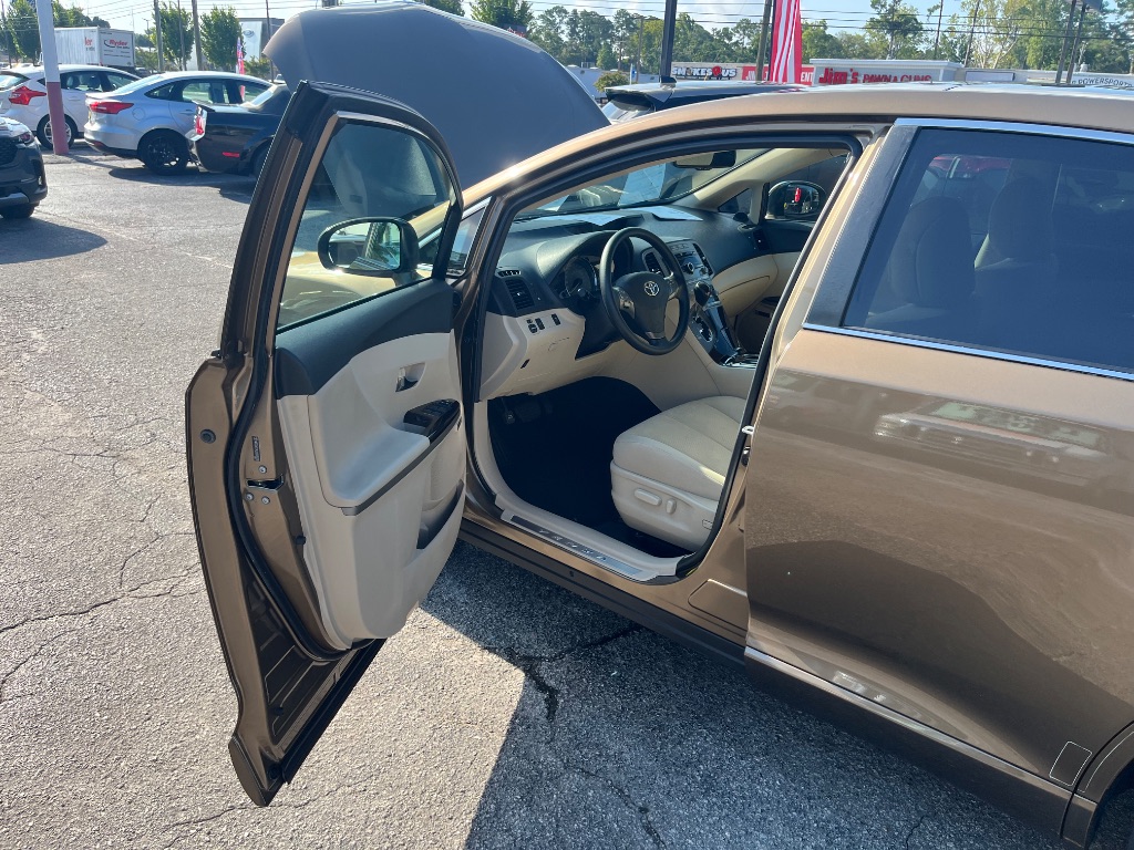 2009 Toyota Venza - $14,532