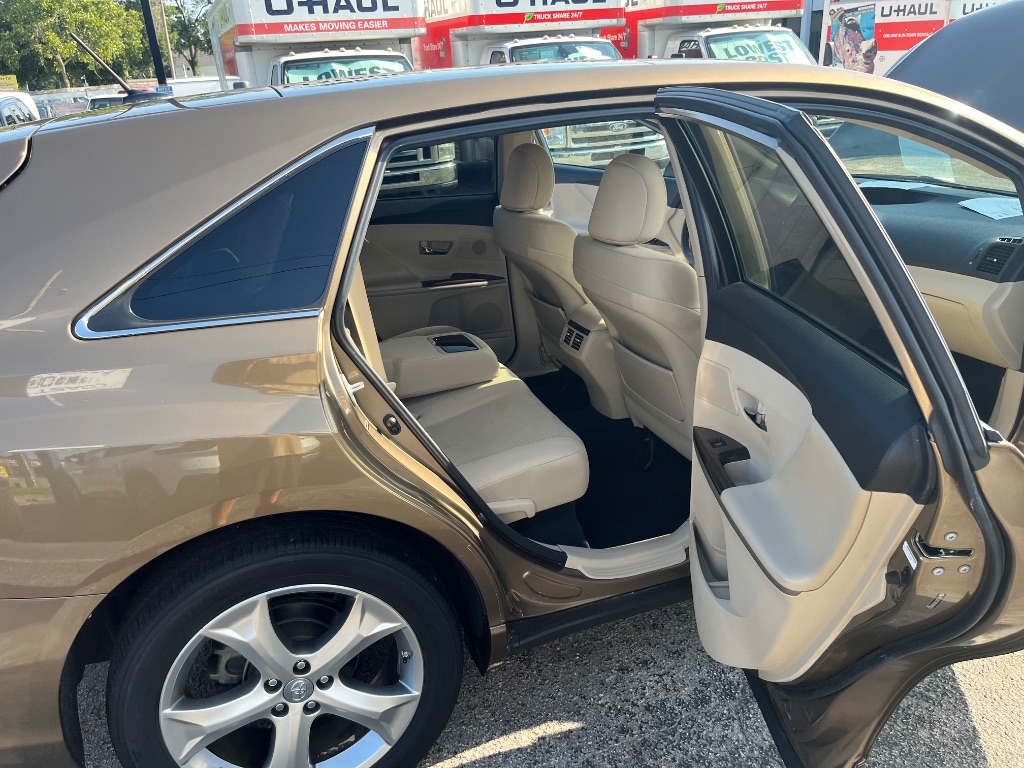 2009 Toyota Venza - $14,532
