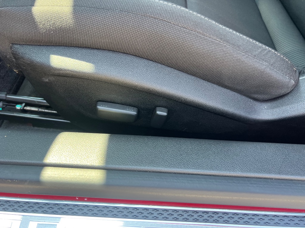 2011 Chevrolet Camaro - $23,223