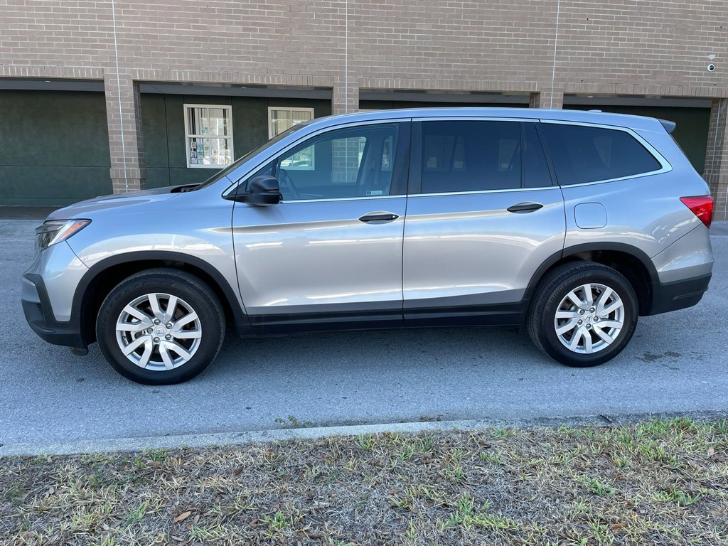 2020 Honda Pilot LX photo