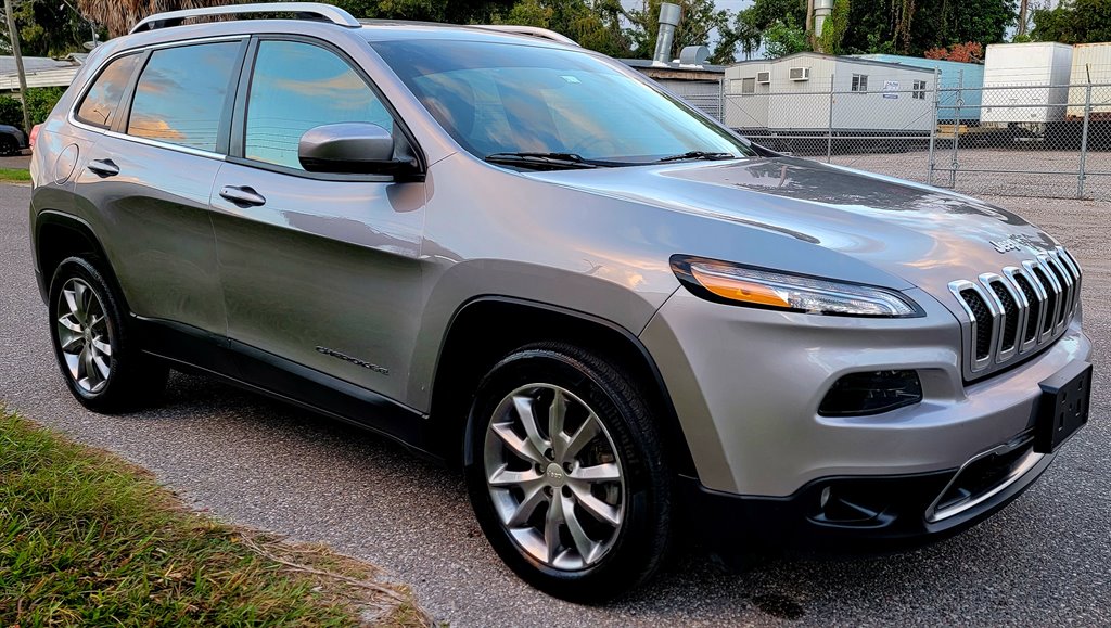 2018 Jeep Cherokee Limited photo