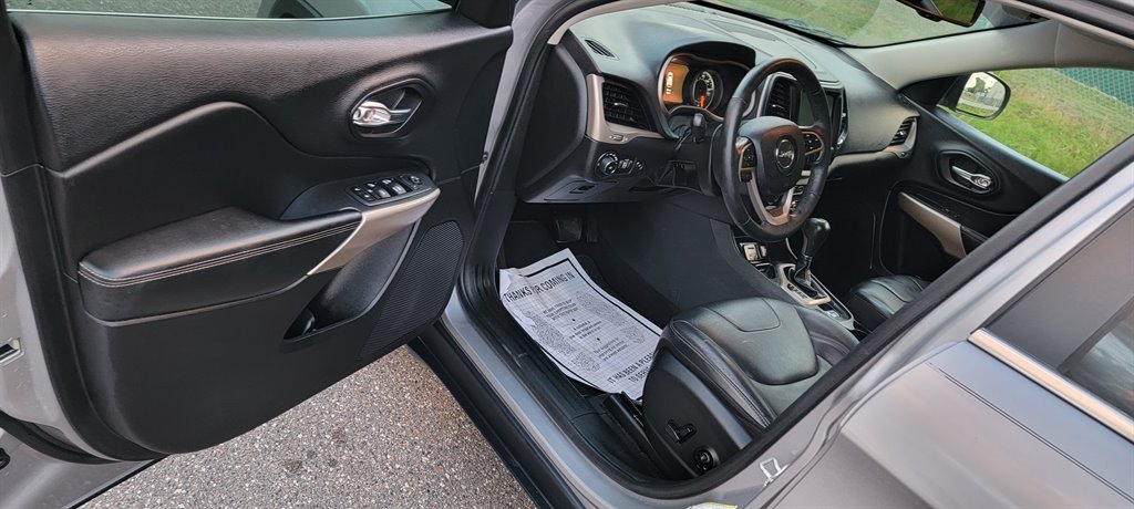 2018 Jeep Cherokee Limited photo