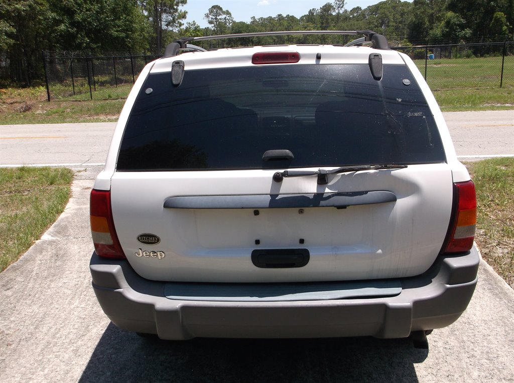 2002 Jeep Grand Cherokee Laredo photo