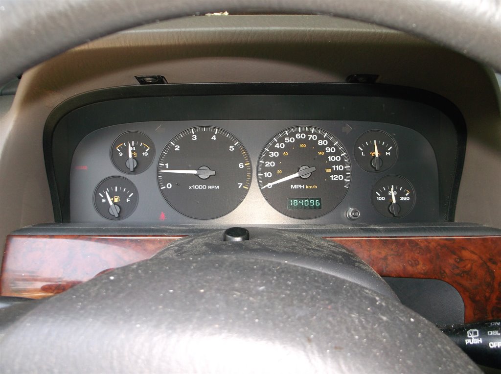 2002 Jeep Grand Cherokee Laredo photo