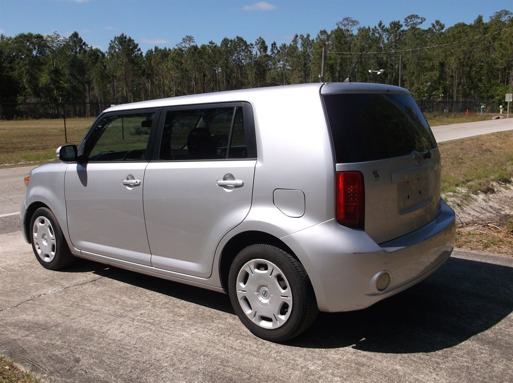 2009 Scion xB photo