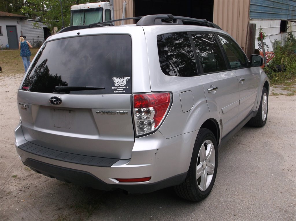 2009 Subaru Forester 2.5 X Premium photo