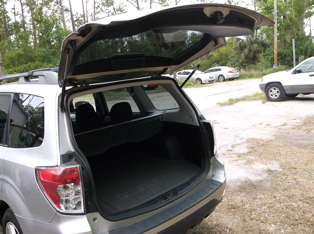 2009 Subaru Forester 2.5 X Premium photo