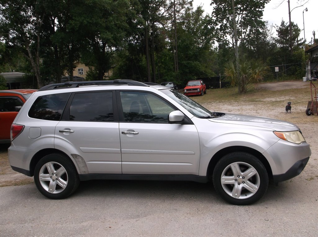 2009 Subaru Forester 2.5 X Premium photo