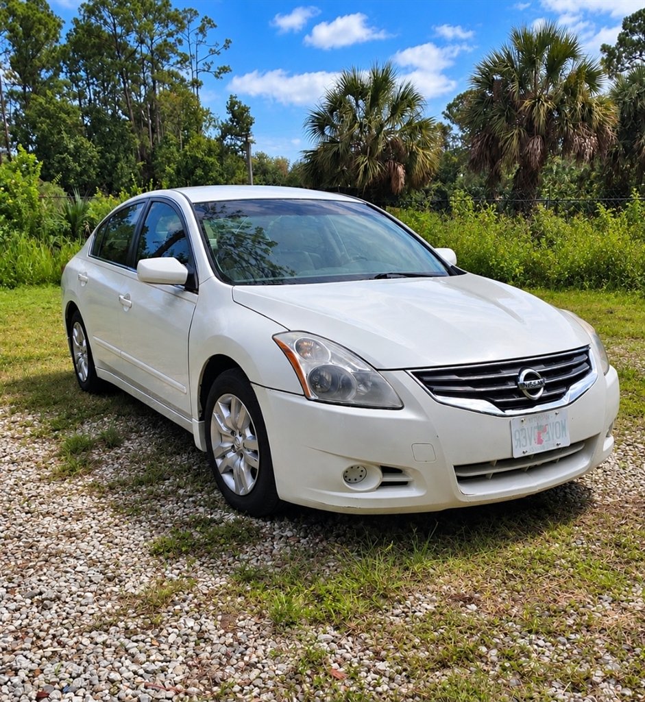 2012 Nissan Altima - $4,495