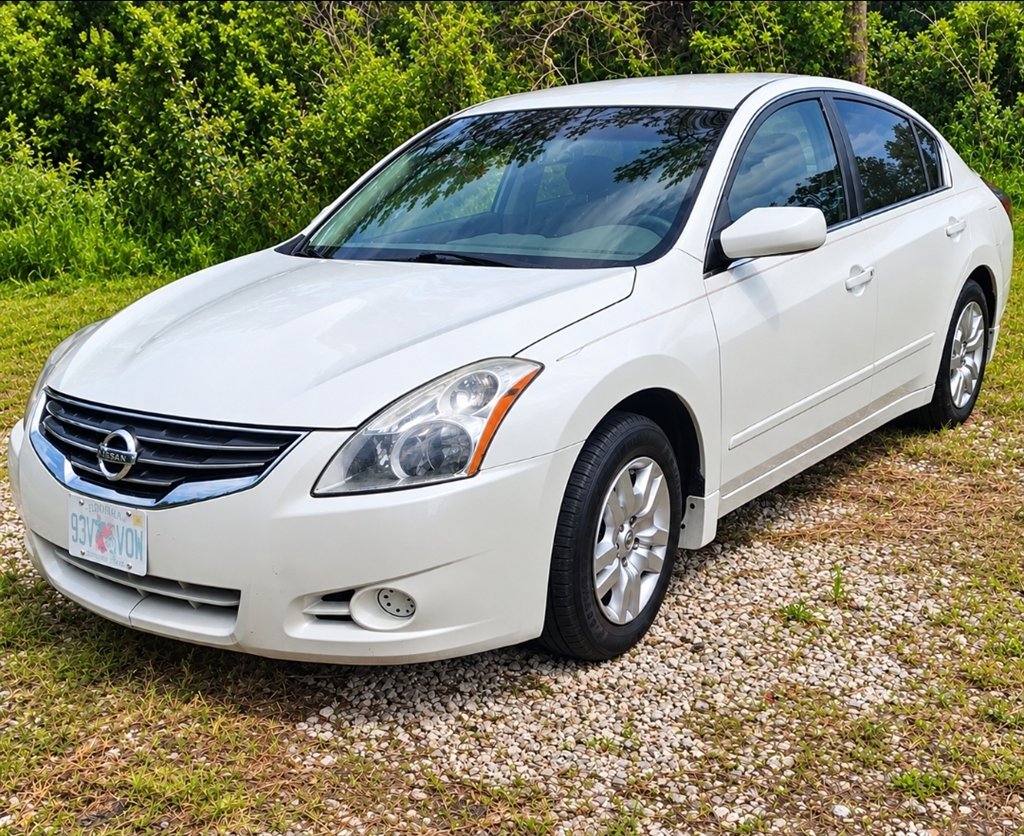 2012 Nissan Altima - $4,495