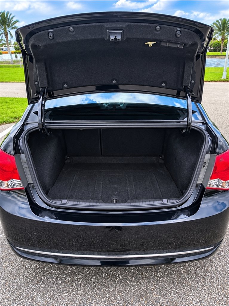 2014 Chevrolet Cruze - $5,800