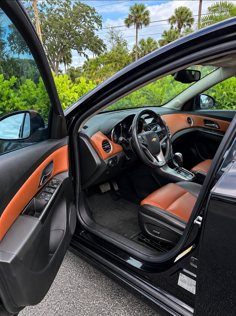 2014 Chevrolet Cruze - $5,800