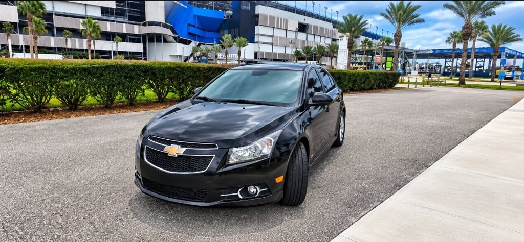 2014 Chevrolet Cruze - $5,800