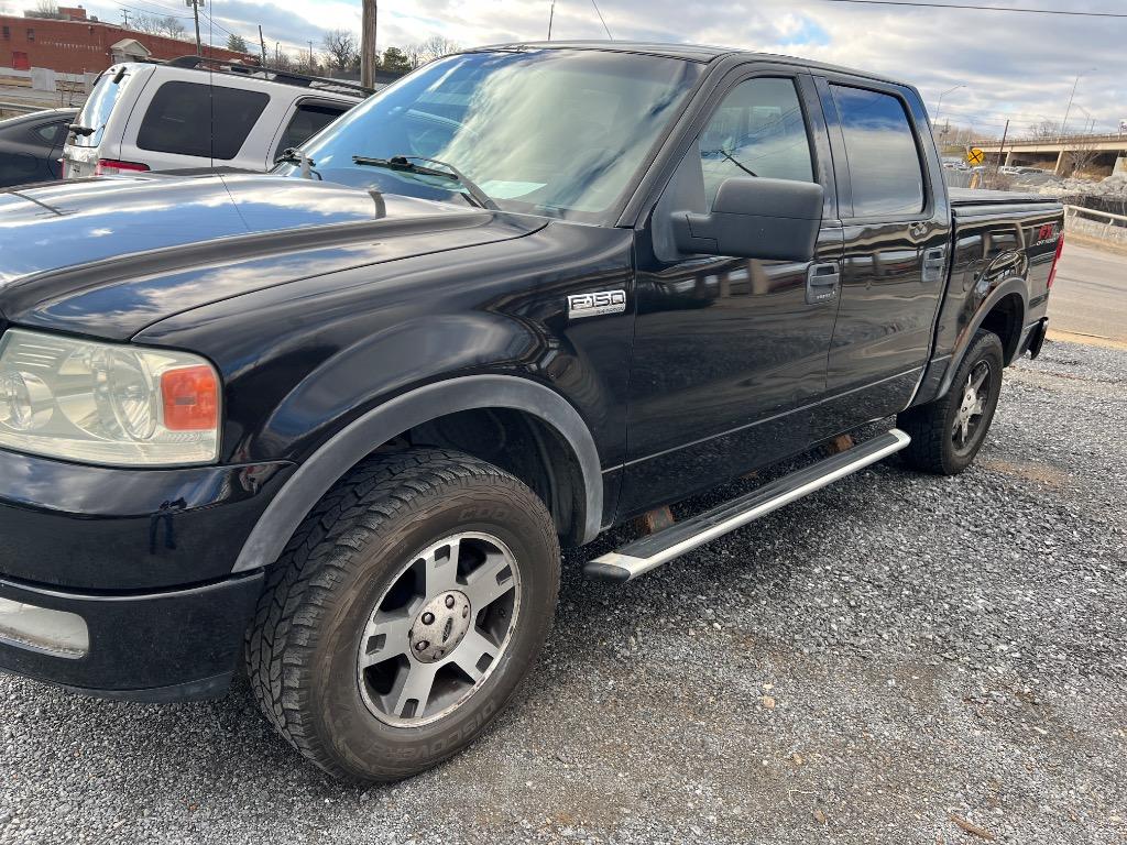 2004 Ford F-150 XLT photo