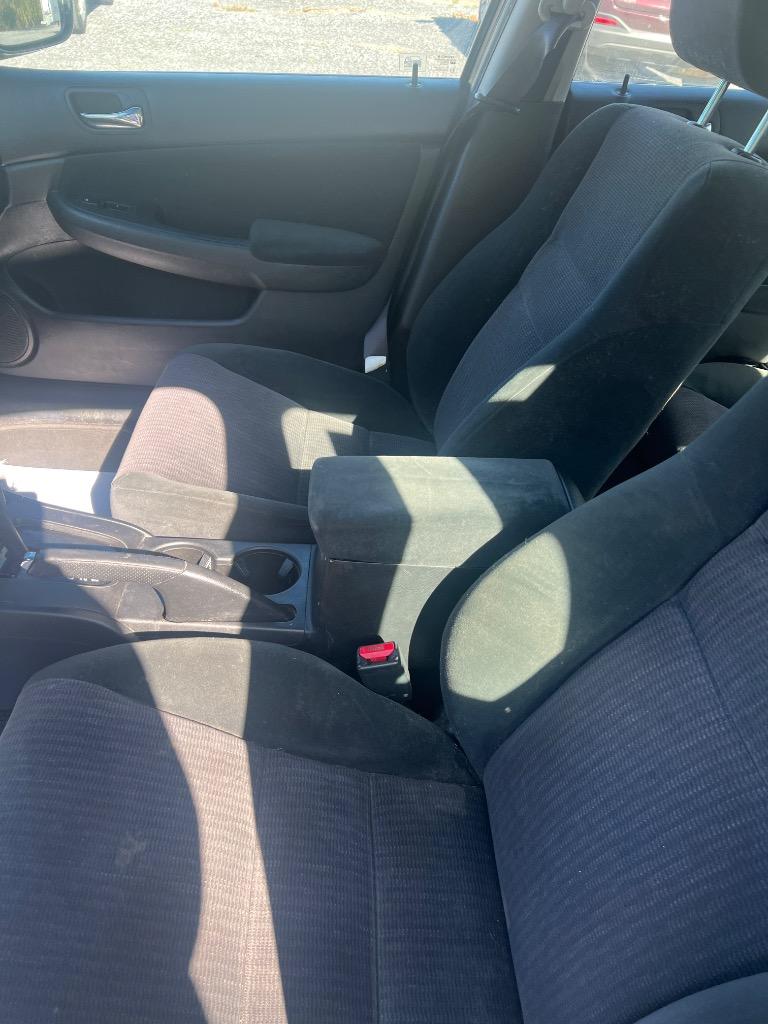 2004 Honda Accord LX photo