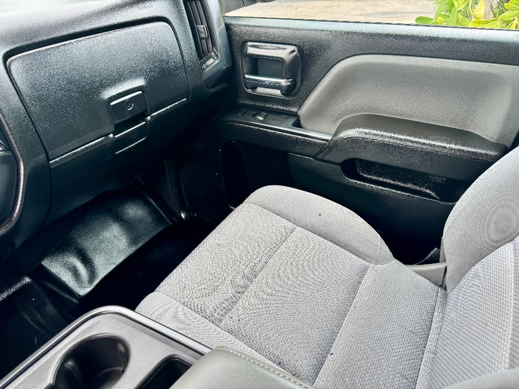 2017 Chevrolet Silverado - $9,500