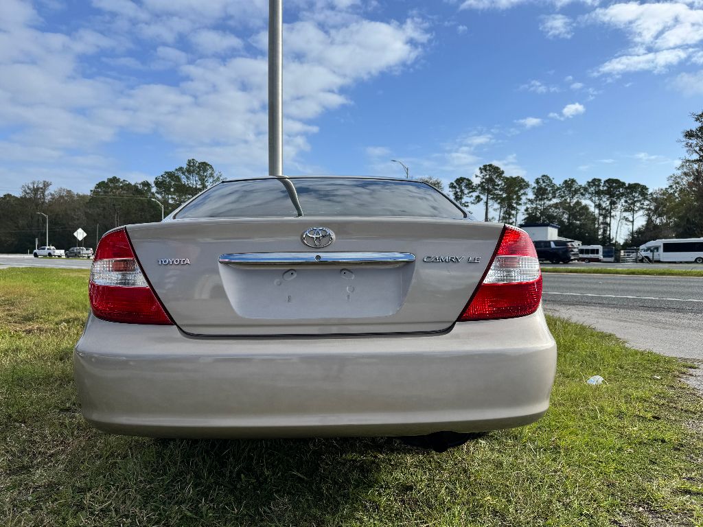2002 Toyota Camry SE photo