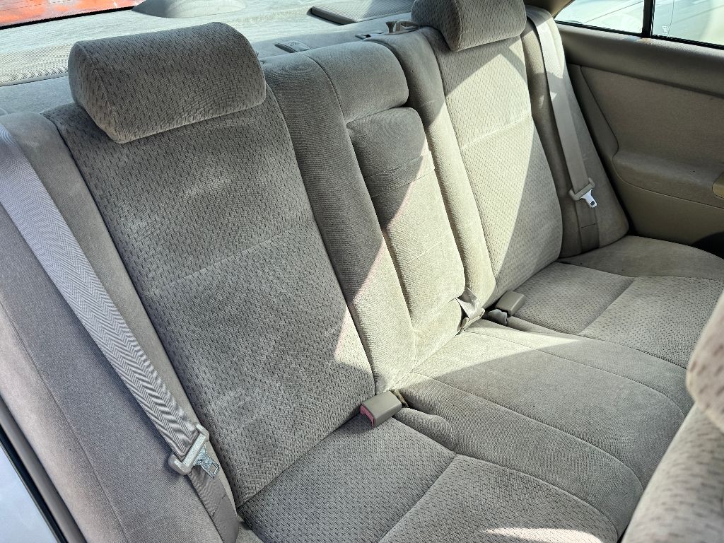 2002 Toyota Camry SE photo