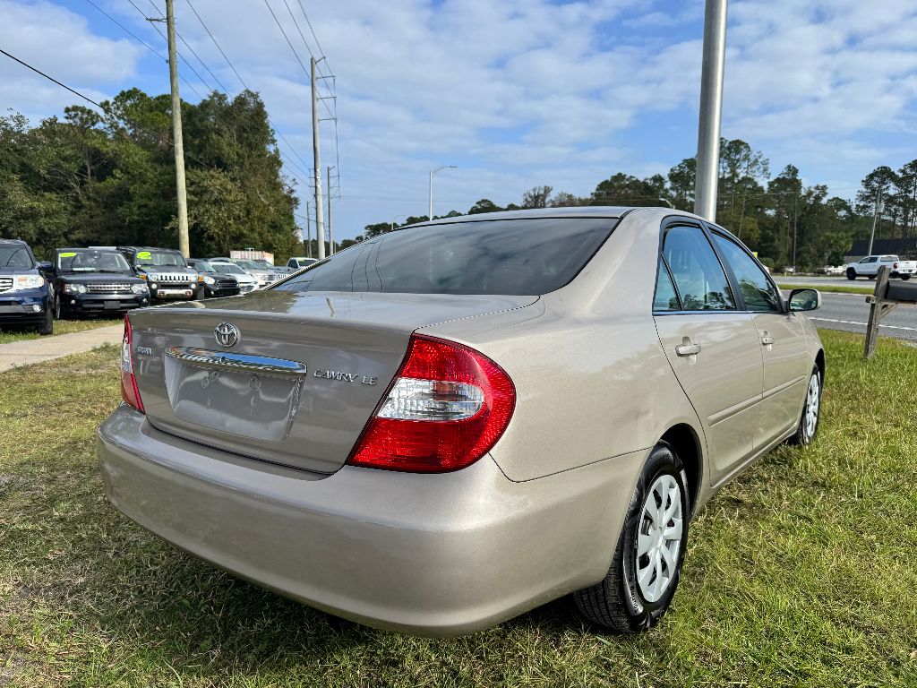 2002 Toyota Camry SE photo