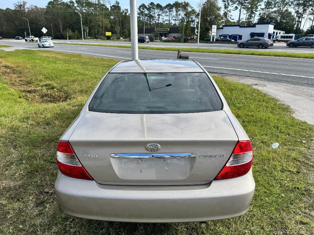 2002 Toyota Camry SE photo
