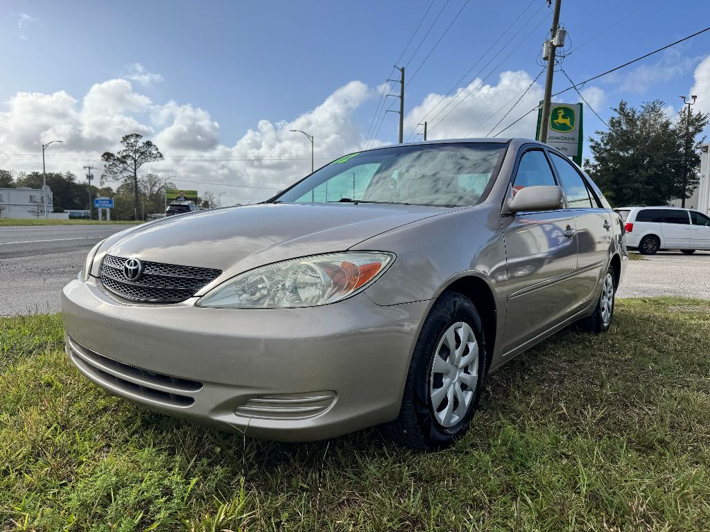 2002 Toyota Camry SE photo