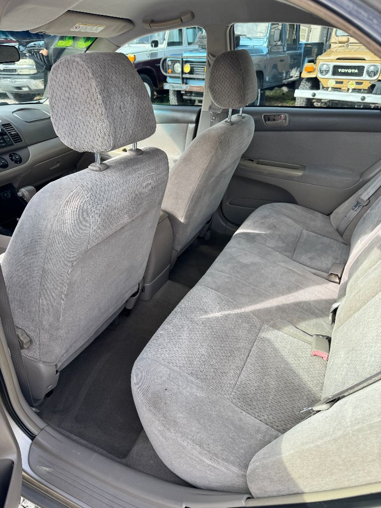 2002 Toyota Camry SE photo