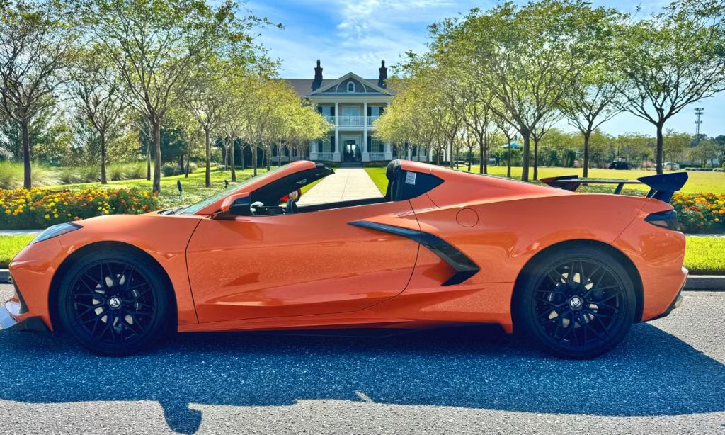2023 Chevrolet Corvette 1LT photo