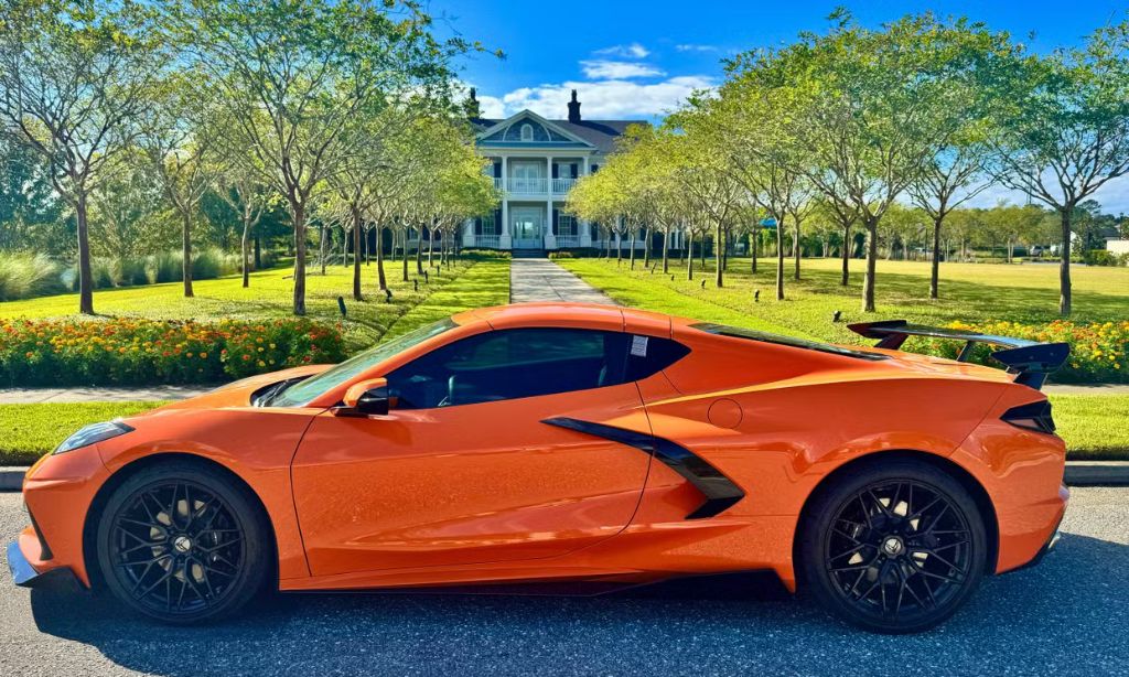 2023 Chevrolet Corvette 1LT photo