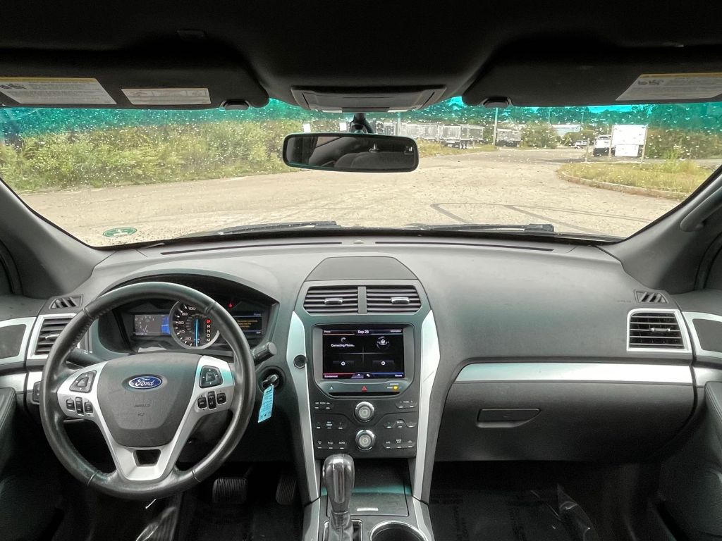 2013 Ford Explorer XLT photo