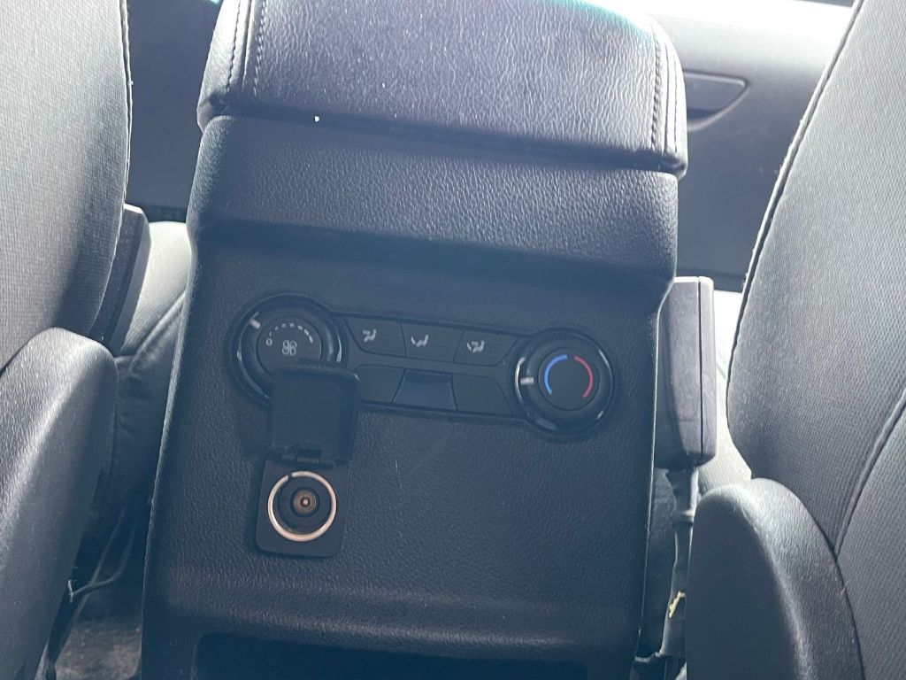 2013 Ford Explorer XLT photo