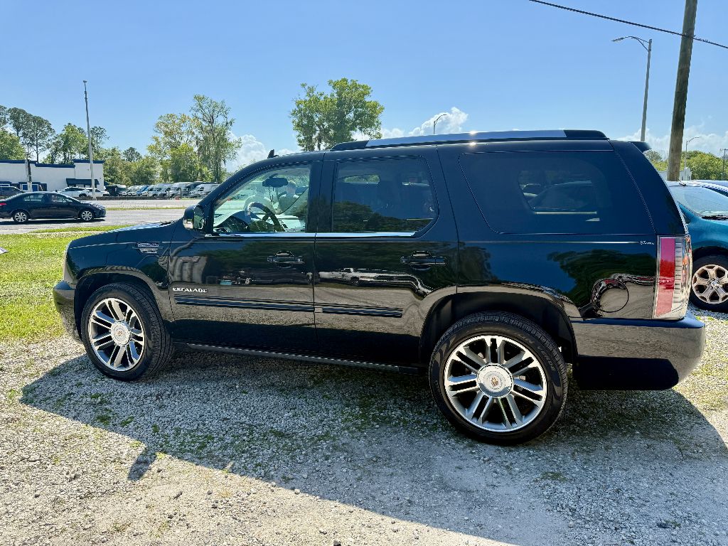 2013 Cadillac Escalade Premium photo