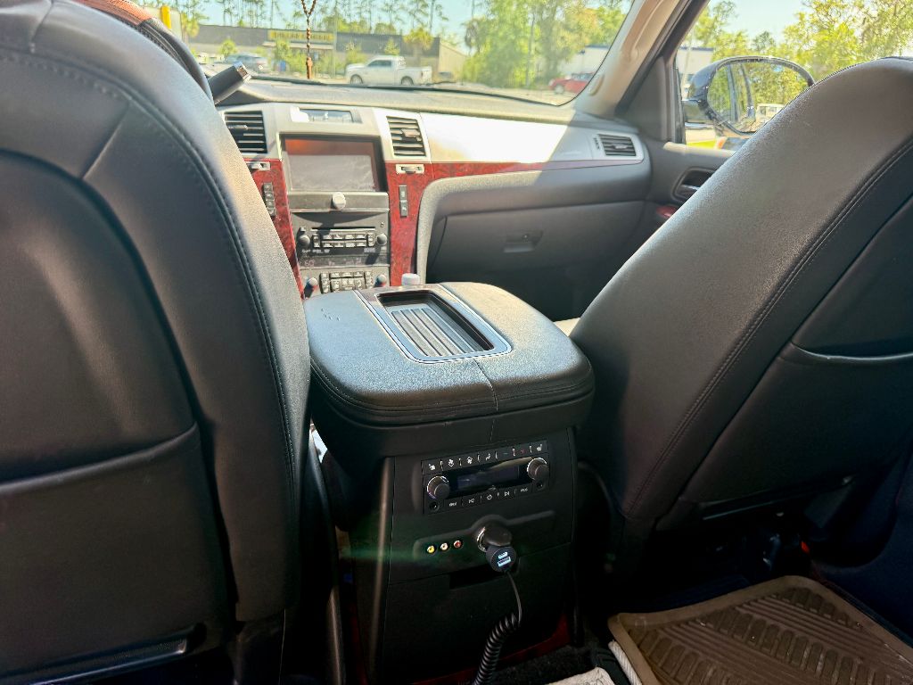 2013 Cadillac Escalade Premium photo