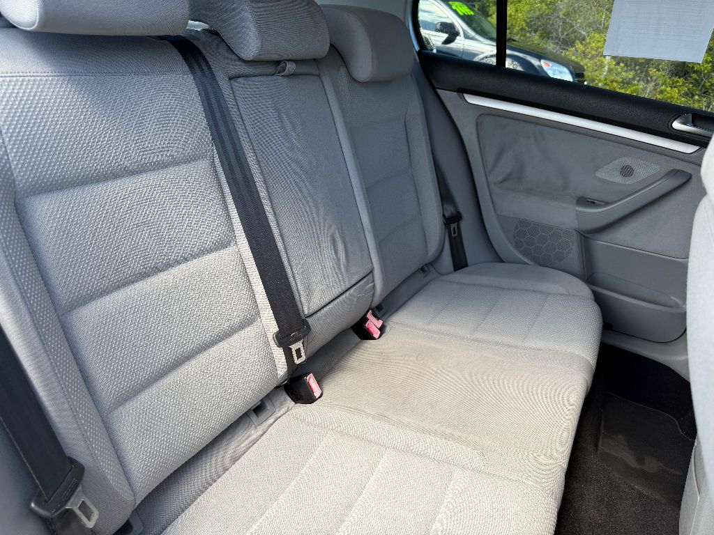 2008 Volkswagen Rabbit S photo