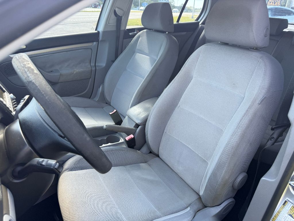 2008 Volkswagen Rabbit S photo
