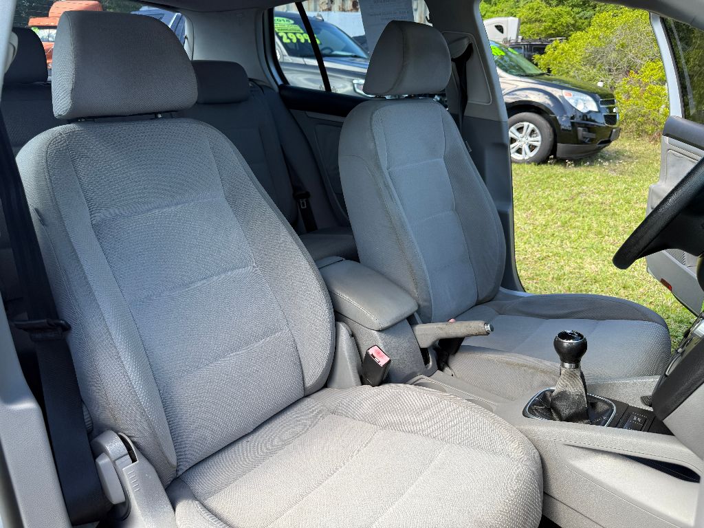 2008 Volkswagen Rabbit S photo