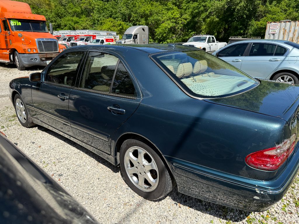 2002 Mercedes-Benz E-Class E320 photo