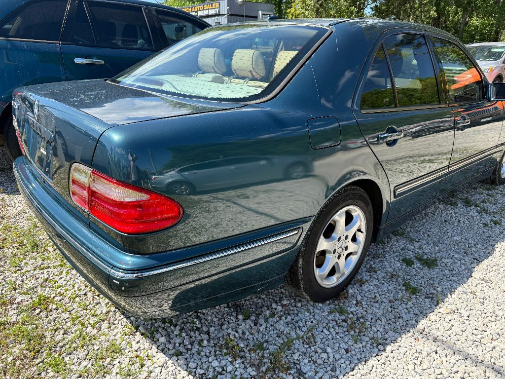 2002 Mercedes-Benz E-Class E320 photo