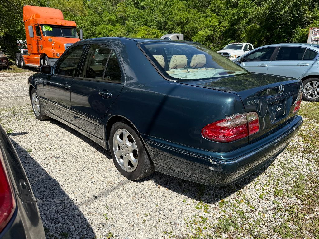 2002 Mercedes-Benz E-Class E320 photo