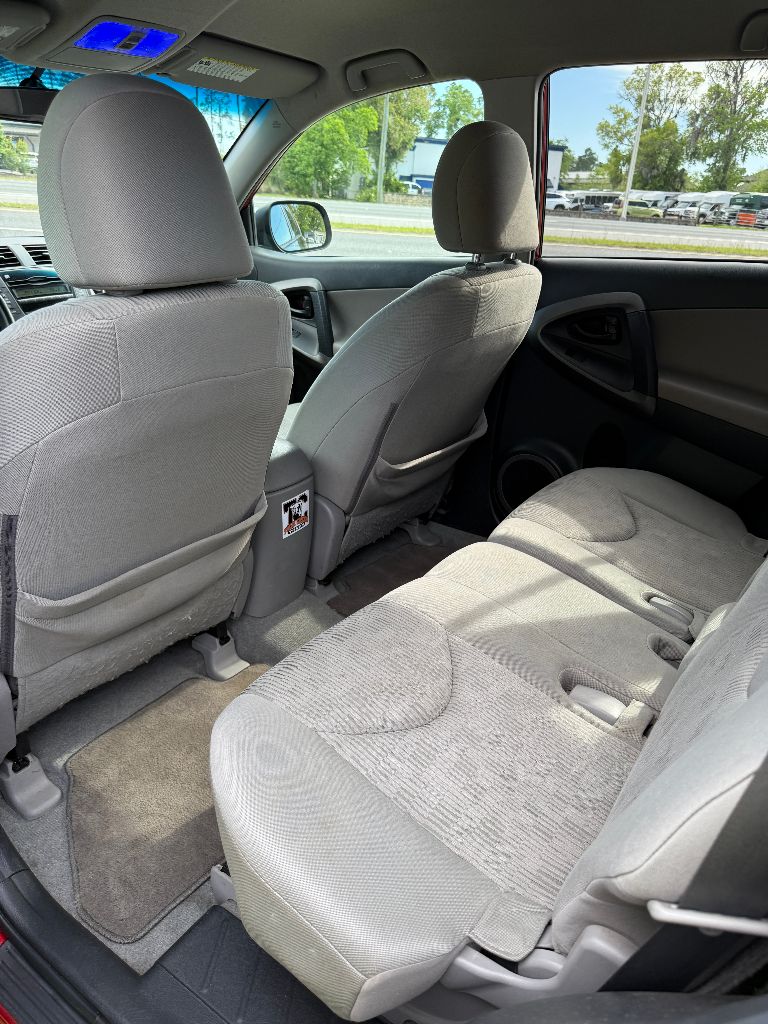 2011 Toyota RAV4 photo