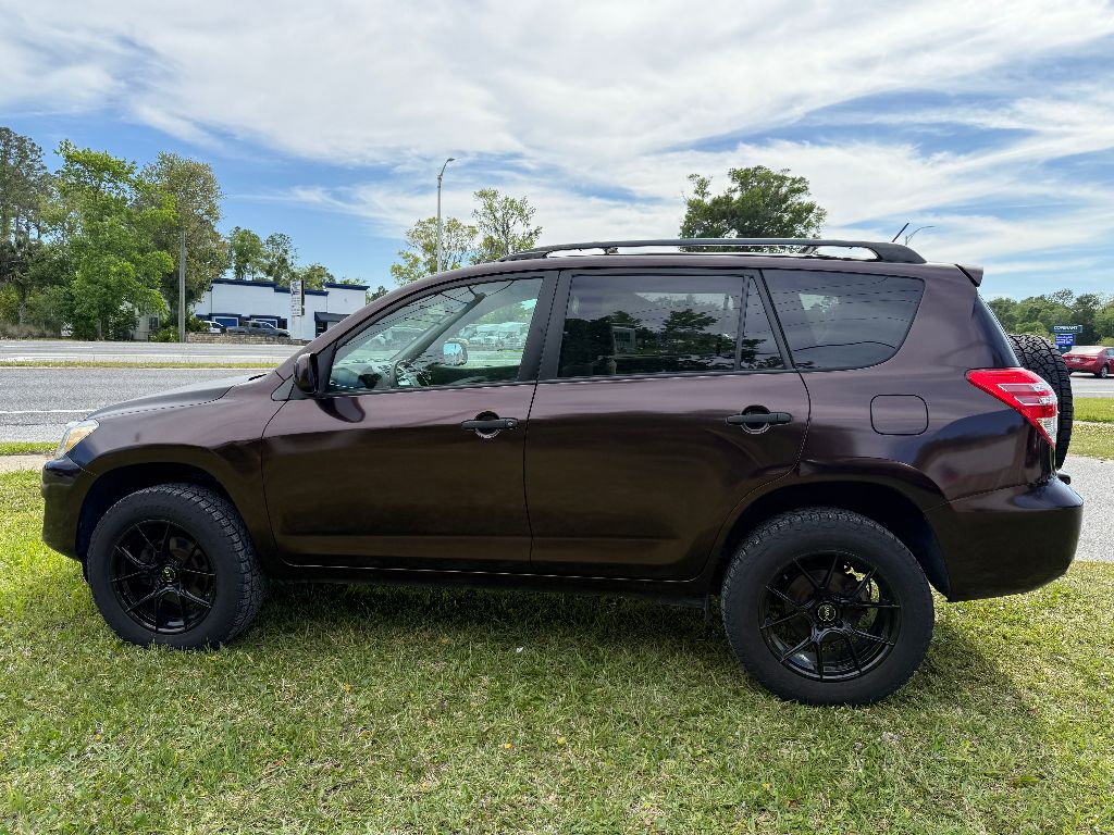 2011 Toyota RAV4 photo