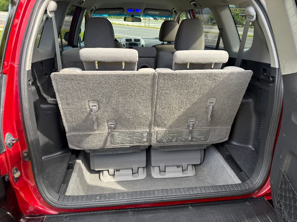 2011 Toyota RAV4 photo