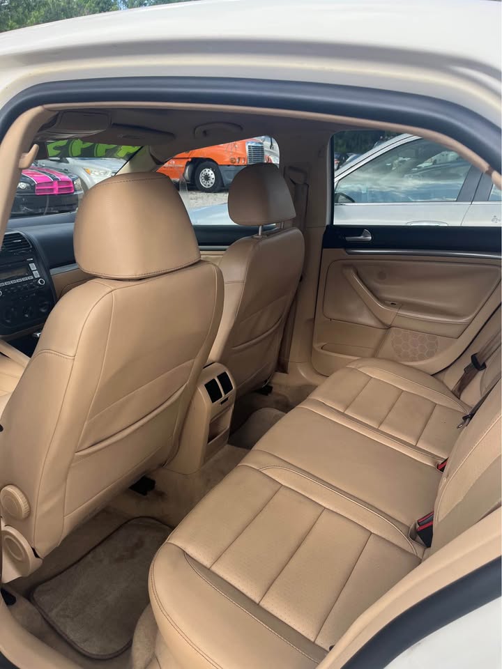 2008 Volkswagen Jetta SE photo
