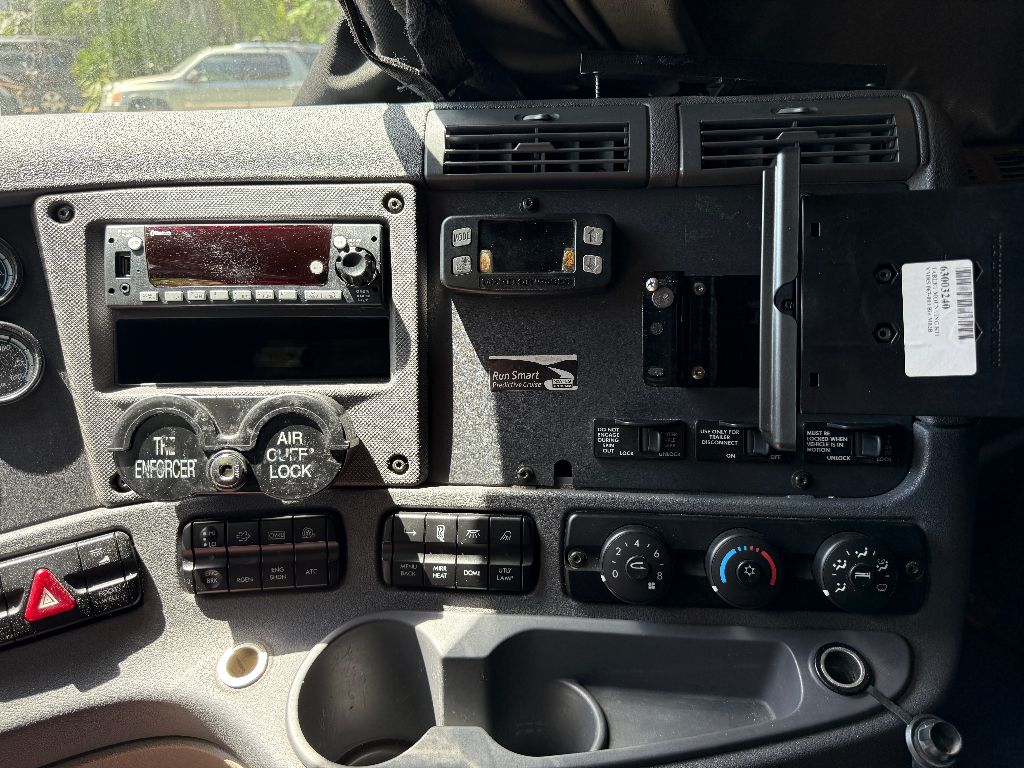 2015 Freightliner Cascadia - $16,995