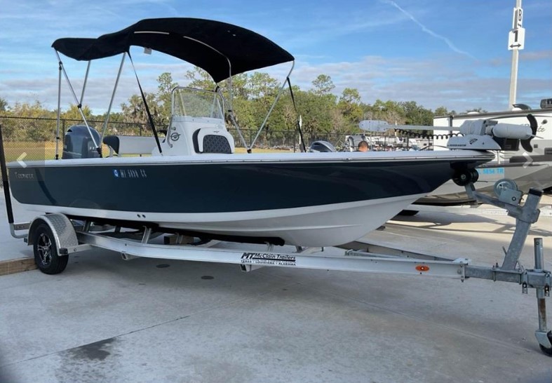 2022 TIDEWATER 1910 BAY MAX - $34,500