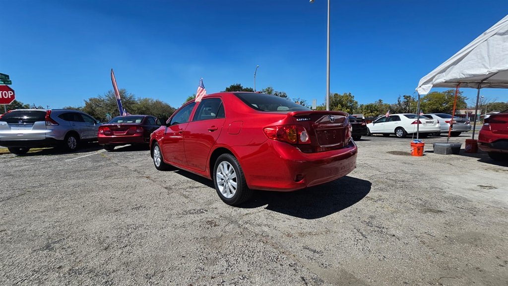 2009 Toyota Corolla LE photo