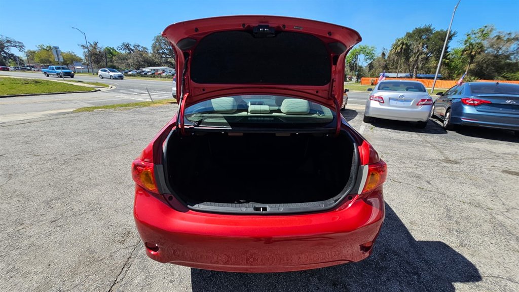 2009 Toyota Corolla LE photo