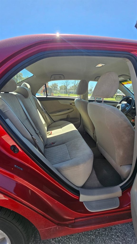2009 Toyota Corolla LE photo