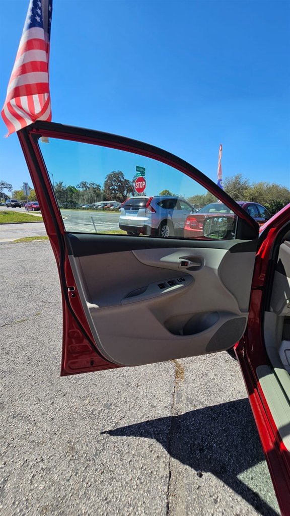 2009 Toyota Corolla LE photo