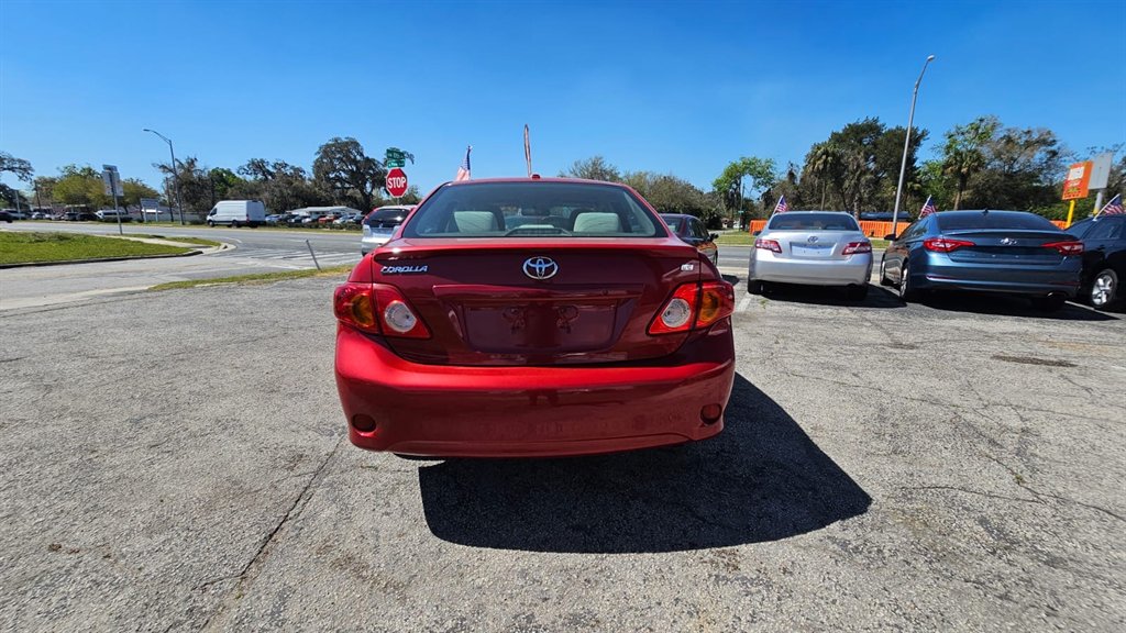2009 Toyota Corolla LE photo